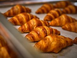 Zahl der Betriebe sinkt trotzdem: Bäckerei-Neugründungen boomen