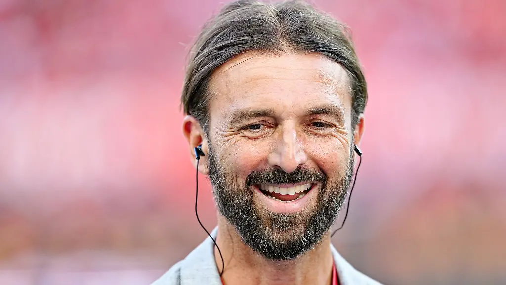 Auf-Thomas-Hengen-und-den-FC-Kaiserslautern-kommt-bis-zum-Saisonstart-noch-viel-Arbeit-zu-Archivbild