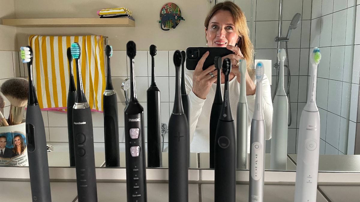 Sieben-Modelle-im-Praxistest-Welche-Schallzahnb-rste-putzt-Z-hne-und-Zahnfleisch-am-besten-
