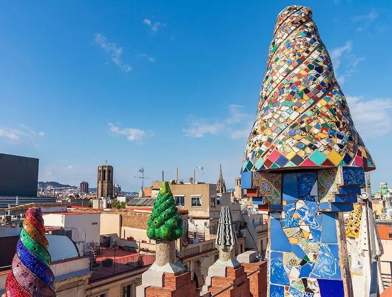 Exterior-of-the-Palau-Guell-in-Barcelona-typical-art-of-Antonio-Gaudi-Barcelona-CT-Spain-R-APWV210504-738049-01-EDITORIAL-USE-ONLY
