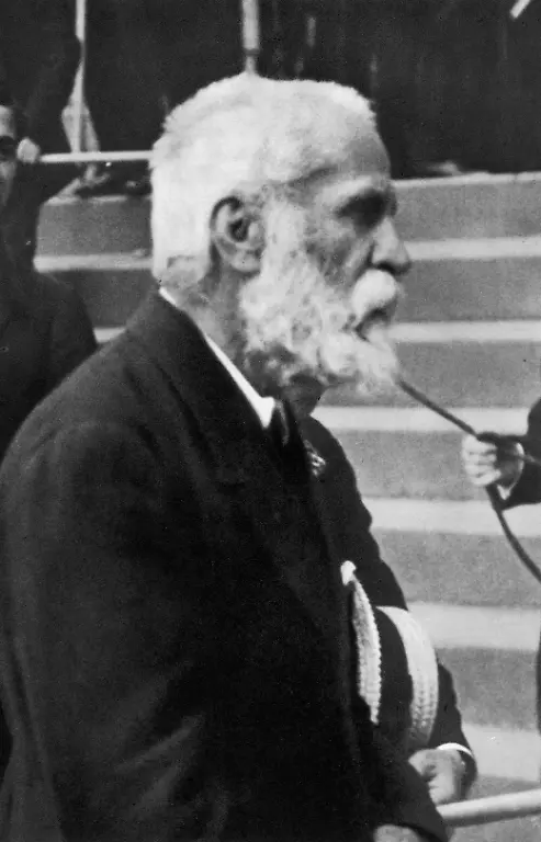 ANTONIO-GAUDI-Y-CORNET-1852-1926-Spanish-architect