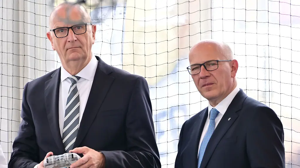 Woidke-steuerte-vor-Beginn-der-ILA-schon-mal-eine-Drohne