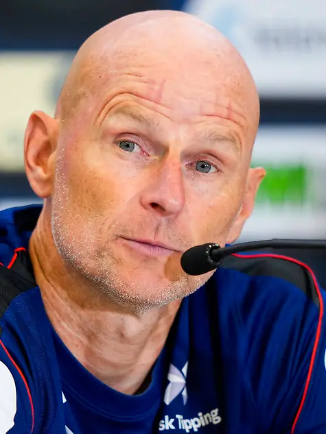 World-Cup-2026-Greensboro-USA-20260606-Norway-s-national-team-Nationalteam-manager-Stale-Solbakken-during-a-press-conference-PK-Pressekonferenz-with-the-Norwegian-men-s-national-football-team-at-The-University-of-North-Carolina-Greensboro-UNCG-Photo-Fredrik-Varfjell-NTB-Greensboro-United-States-EDITORIAL-USE-ONLY-RESTRICTED-USE-FOR-BETTING-COMPANIES-Ref-SPOrtiPG2fddAU