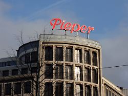 Rettung für Traditionskette: Parfümerie Pieper übe