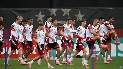 Die-Nationalspieler-beteiligen-sich-an-den-Fahrtkosten-der-Fans-in-New-York