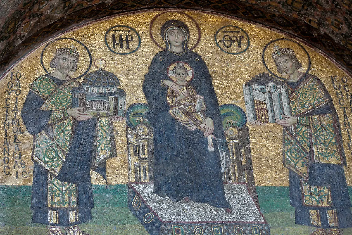 Mosaik-Maria-mit-Kaisern