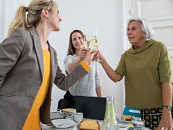 Letzter Arbeitstag Im Betrieb Wer Zu Diesem Anlass Einen Ausgibt Kann Die Kosten Unter Umstaenden Von Der Steuer Absetzen