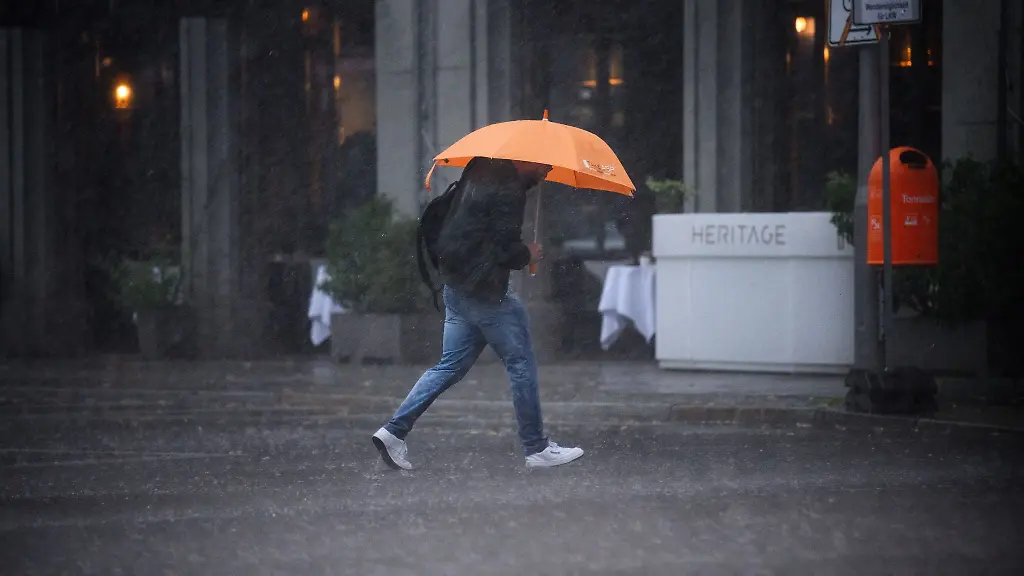 Bei-Schauern-und-teilweise-Starkregen-erwarten-die-Wetterexperten-am-Mittwoch-Temperaturen-von-maximal-22-Grad-am-Donnerstag-und-Freitag-maximal-20-Grad