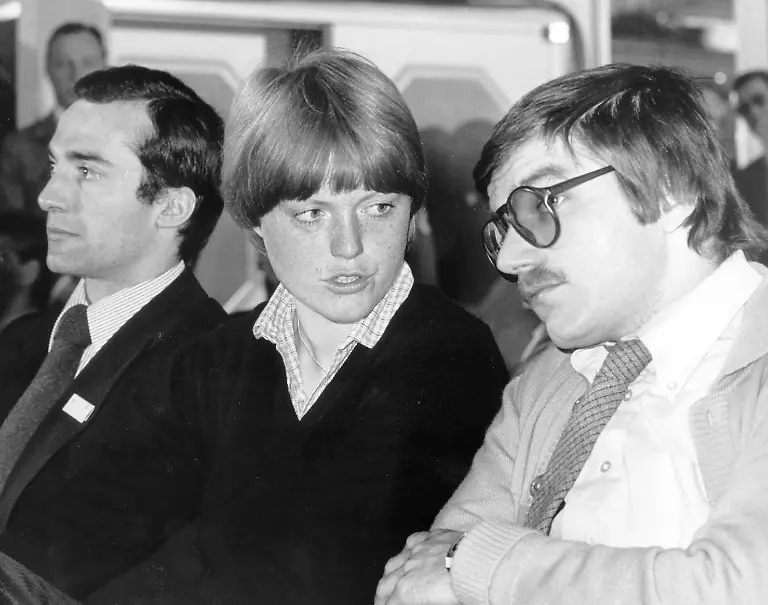 1e61416d722560d69c726481bb61eb76