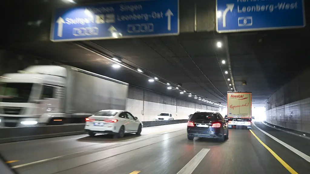 Fuer-Reisende-gibt-es-gute-Nachrichten-zum-Nadeloehr-bei-Leonberg