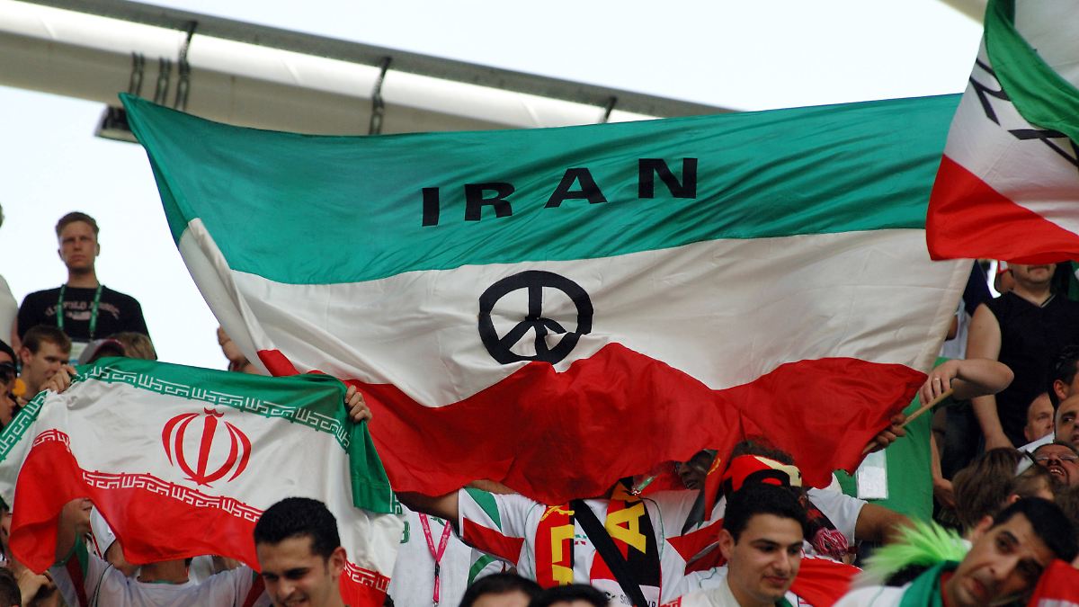 Call for a flag ban: Iran’s sports minister threatens FIFA with walkouts ...