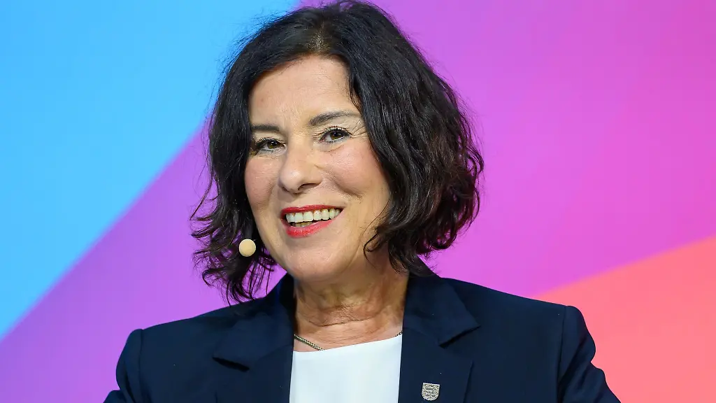 Thueringens-Wirtschaftsministerin-Colette-Boos-John-sieht-in-der-Produktion-von-Militaertechnik-Chancen