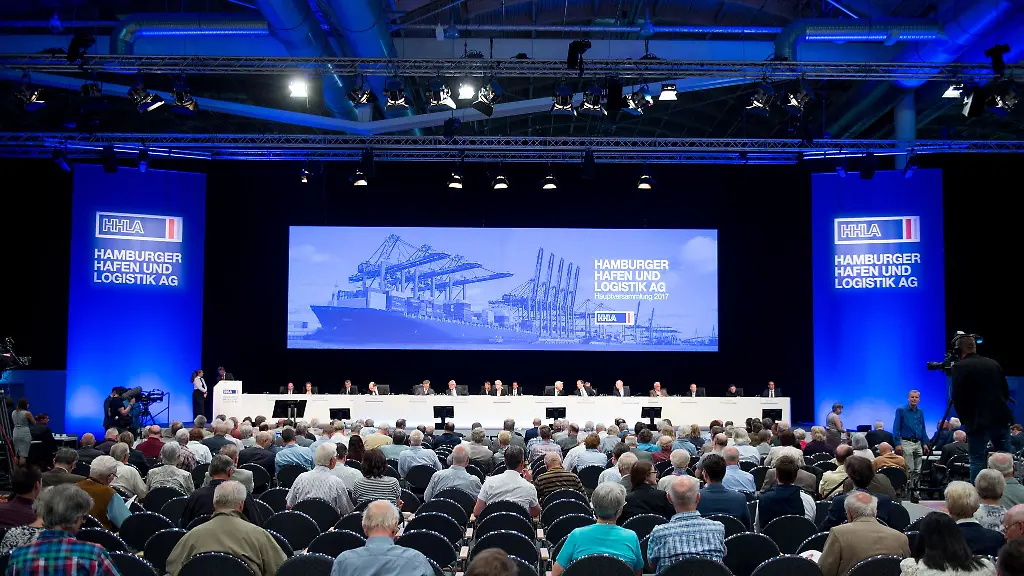 Frueher-trafen-sich-die-Aktionaere-noch-in-einem-Saal-Am-Donnerstag-veranstaltet-die-HHLA-ihre-Hauptversammlung-online