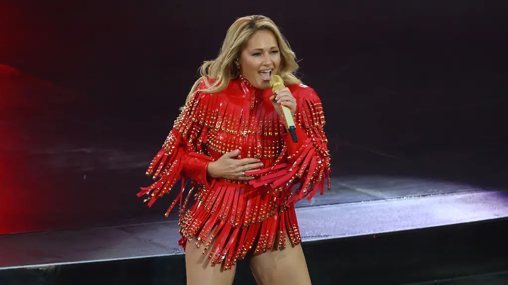 10-06-2026-Sachsen-Dresden-Die-Saengerin-Helene-Fischer-tritt-im-Rudolf-Harbig-Stadion-beim-Auftakt-ihrer-360-Stadion-Tour-2026-auf