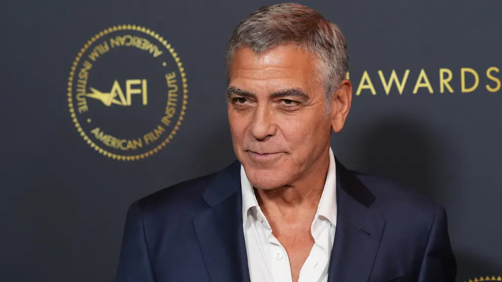 George-Clooney-arrives-at-the-AFI-Awards-on-Friday-Jan-9-2026-at-the-Four-Seasons-in-Los-Angeles