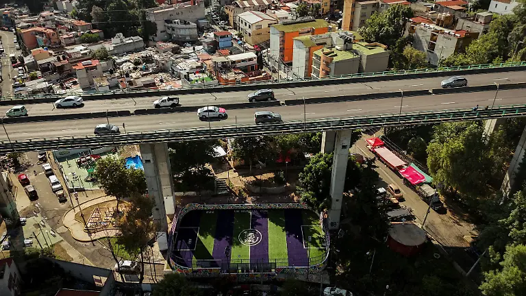 A-drone-view-shows-a-futsal-pitch-in-Las-Aguilas-neighborhood-refurbished-under-the-program-El-balon-regresa-al-barrio-The-ball-returns-to-the-neighborhood-as-part-of-Mexico-City-s-preparations-to-host-the-2026-World-Cup-in-Mexico-City-Mexico-May-20-2026-REUTERS-Raquel-Cunha-SEARCH-CUNHA-MEXICO-SOCCER-FOR-THIS-STORY-SEARCH-WIDER-IMAGE-FOR-ALL-STORIES