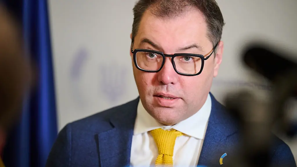 Oleksii-Makeiev-war-im-Brandenburger-Landtag-zu-Gast