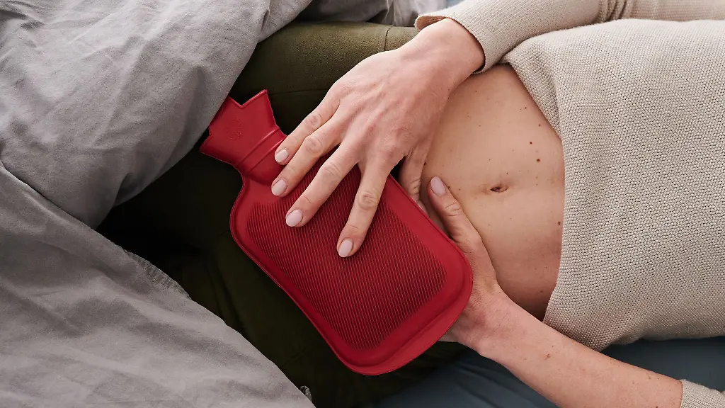 Endometriose-kann-bei-Frauen-extrem-starke-Regelschmerzen-verursachen-und-zu-einem-unerfuellten-Kinderwunsch-fuehren