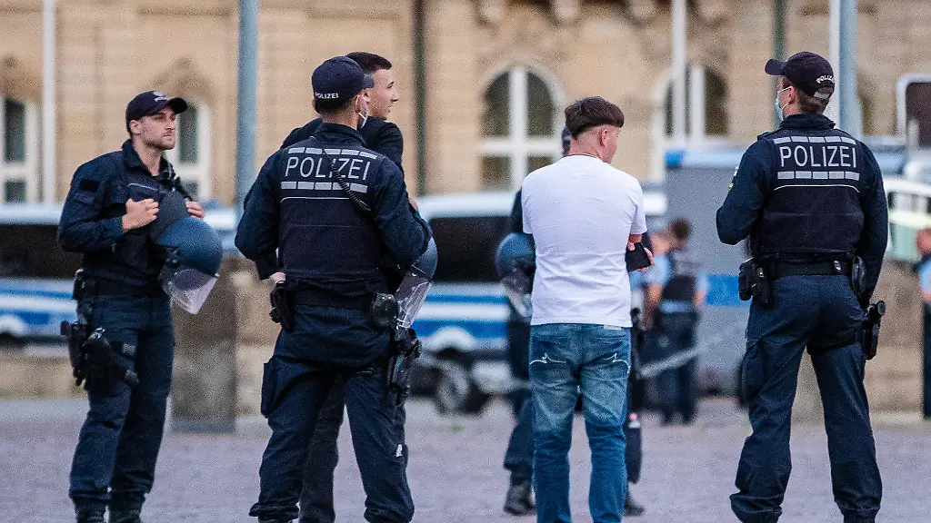 8af188e291a63c8eb6b97722a2d68ec9