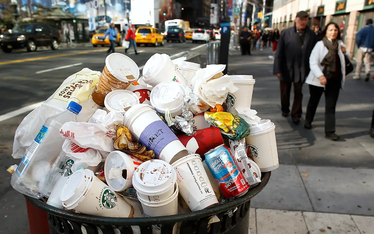 2012-11-22T000000Z-808406938-GM1E8BN065501-RTRMADP-3-USA