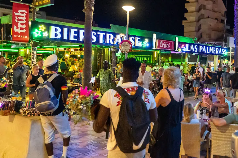 7be33033a02134cebc4ce9fdef27ad33