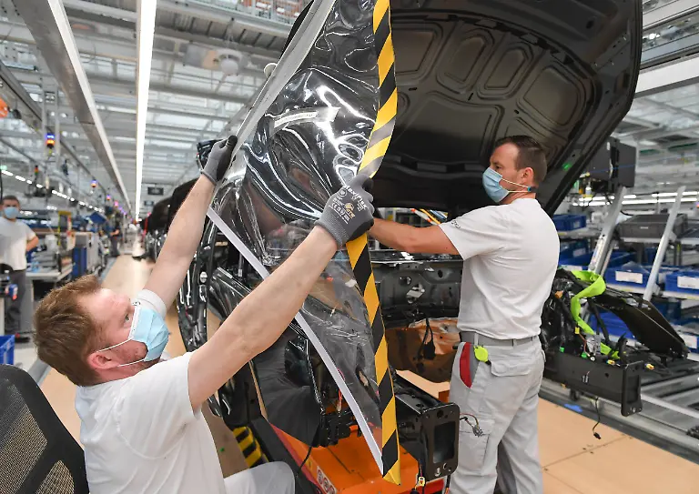 2020-06-03T105712Z-383786350-UP1EG630UFC68-RTRMADP-3-GERMANY-AUTOS-AUDI