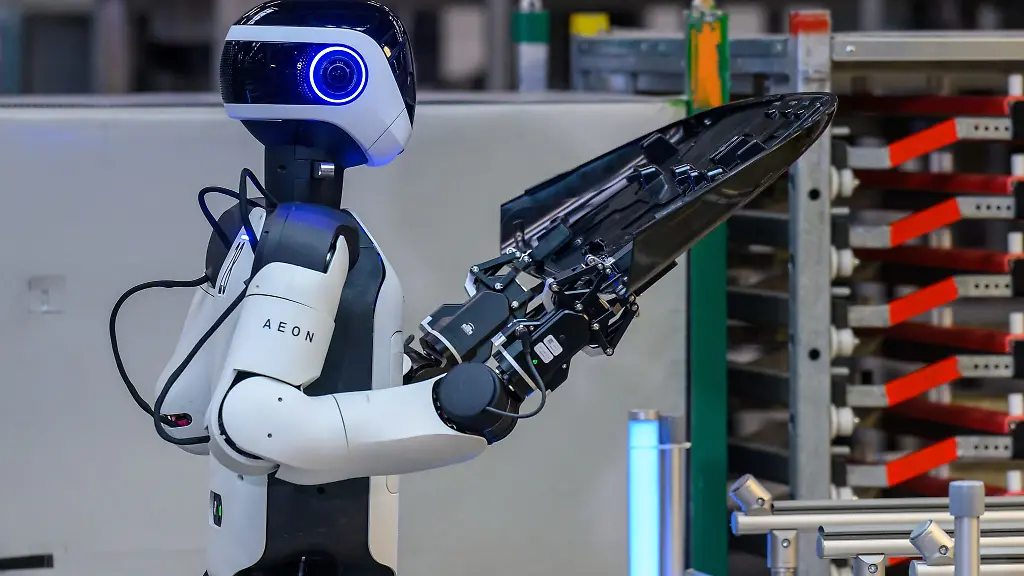 BMW-testet-humanoide-Roboter-in-Leipzig-erstmals-in-Europa-unter-realen-Produktionsbedingungen