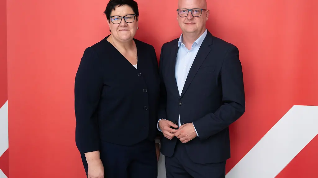 Sachsens-SPD-mit-ihren-Vorsitzenden-Kathrin-Michel-und-Henning-Homann-will-auf-einem-Parteitag-vor-allem-ueber-Bildung-und-Reformen-debattieren-Archivbild