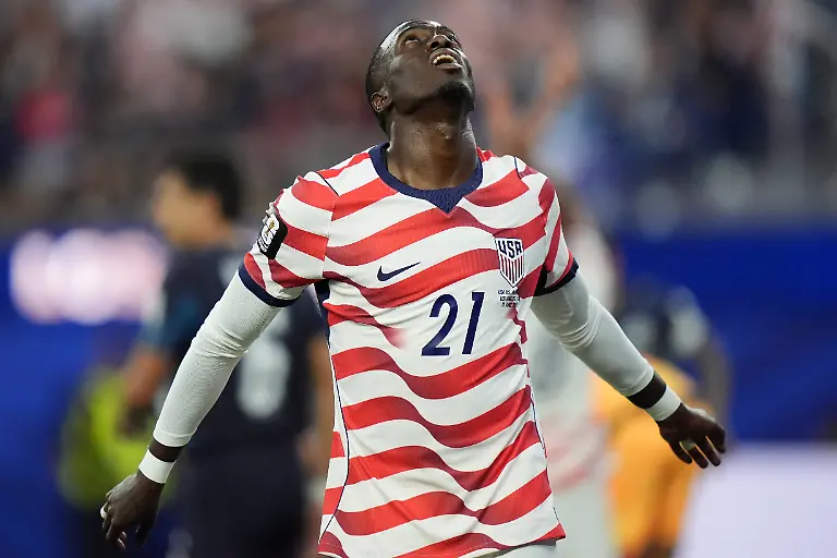 FIFA-World-Cup-WM-Weltmeisterschaft-Fussball-2026-Group-D-USA-vs-Paraguay-Timothy-Weah-of-USA-gestures-during-the-FIFA-World-Cup-2026-group-stage-match-USA-against-Paraguay-in-Los-Angeles-California-USA-12-June-2026