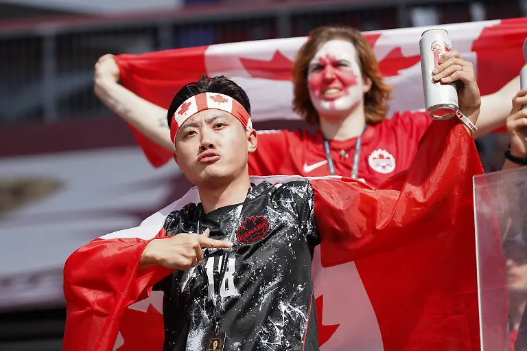 Canada-v-Bosnia-and-Herzegovina-2026-FIFA-World-Cup-WM-Weltmeisterschaft-Fussball-Canadian-fans-during-the-2026-FIFA-World-Cup-Group-B-match-between-Canada-and-Bosnia-and-Herzegovina-at-Toronto-Stadium-on-June-12-2026-in-Toronto-Canada