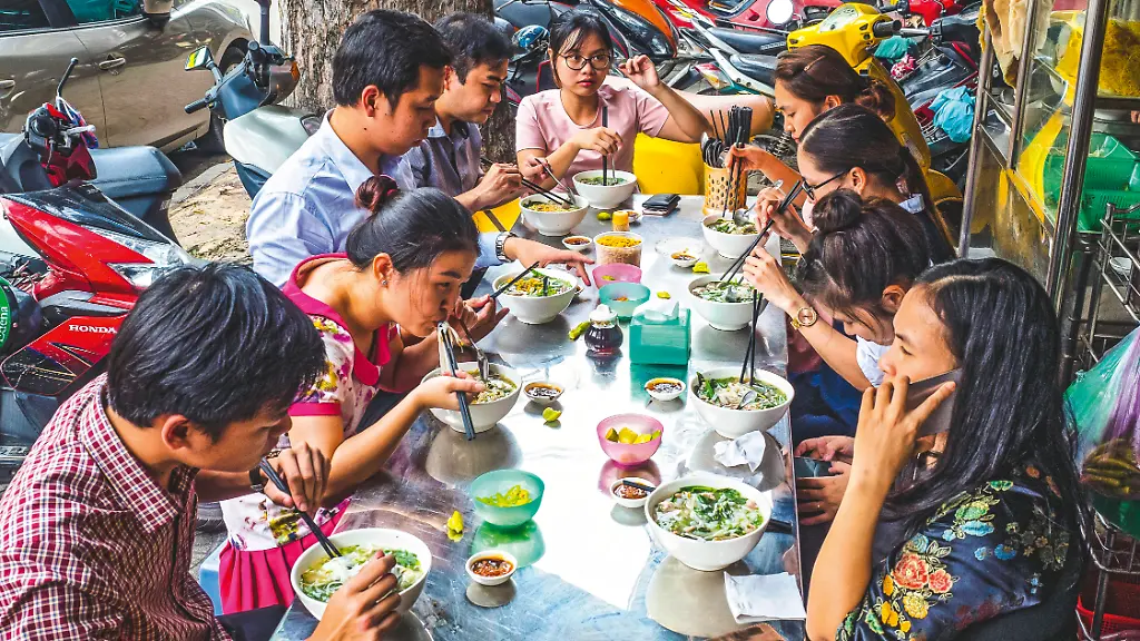 Authentic-Pho-S-22-23