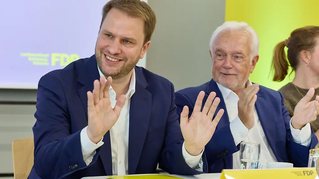 Christopher-Vogt-wurde-mit-186-von-200-Delegiertenstimmen-zum-Spitzenkandidaten-gewaehlt