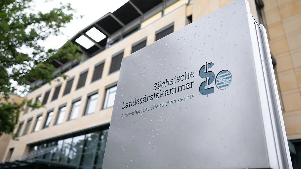 Die-Landesaerztekammer-dringt-auf-einen-grundlegenden-Neustart-der-Gesundheitsreform-Archivbild