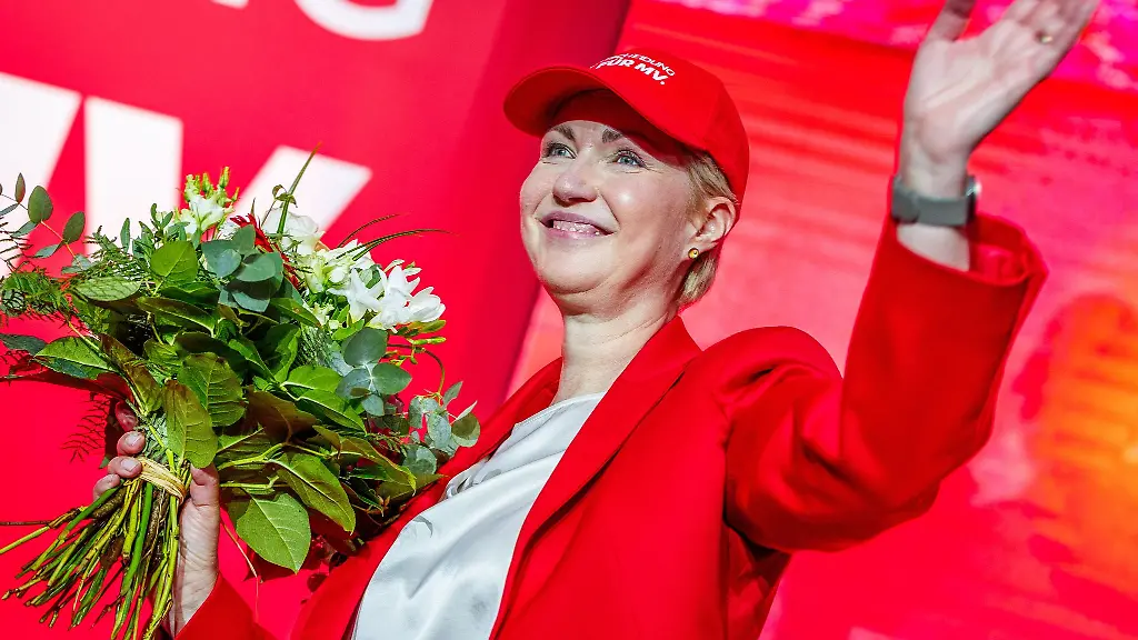 Schwesig-wurde-mit-98-9-Prozent-der-Stimmen-zur-Spitzenkandidatin-der-SPD-fuer-die-Landtagswahl-am-20-September-gewaehlt