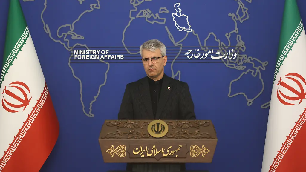 June-1-2026-Tehran-Iran-Esmail-Baghaei-Hamaneh-spokesperson-of-Foreign-Ministry-seen-during-his-weekly-press-conference