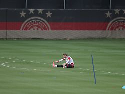 Fussball Nationalmannschaft Deutschland Training Vor Dem Ersten WM Spiel Gegen Curacao Manuel Neuer Waehrend Des Trainings
