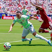 FIFA-World-Cup-WM-Weltmeisterschaft-Fussball-2026-Group-B-Qatar-vs-Switzerland-Switzerland-s-Ruben-Vargas-left-in-action-against-Qatar-s-Ahmed-Fathy-right-during-the-FIFA-World-Cup-2026-group-stage-match-Qatar-against-Switzerland-in-San-Francisco-USA-13-June-2026