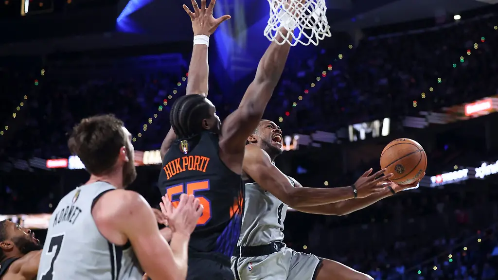 Darf-sich-NBA-Champion-nennen-Der-gebuertige-Stralsunder-Ariel-Hukporti-M