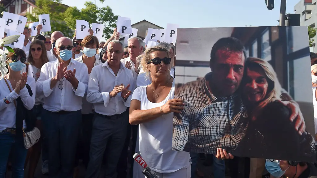 326af7e5ce1263022de95e9cec05ddfc