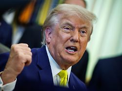 Bild: Iran zweifelt Verhandlungen an: Trump verurteilt israelische Angriffe nahe Beirut