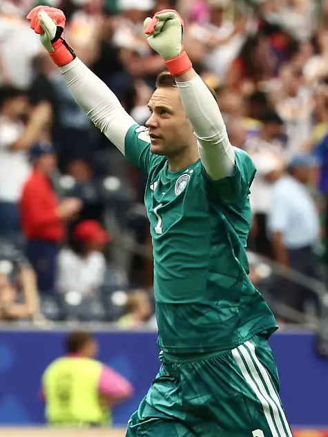 Manuel-Neuer-schrieb-mit-seinem-Comeback-Fussball-Geschichte