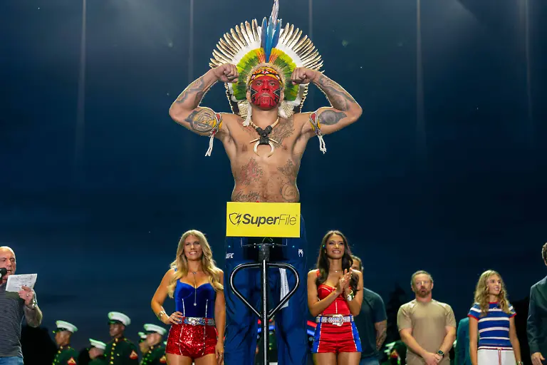 June-13-2026-Washington-District-Of-Columbia-USA-UFC-fighter-ALEX-POATAN-PEREIRA-takes-the-stage-in-full-face-paint-and-traditional-headgear-during-the-UFC-Freedom-250-ceremonial-weigh-ins-on-the-Ellipse-just-south-of-the-White-House-in-Washington-DC