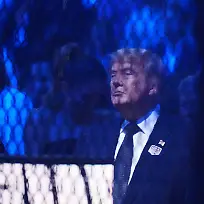 Praesident-Donald-Trump-besucht-die-UFC-Freedom-250-auf-dem-Suedrasen-des-Weissen-Hauses