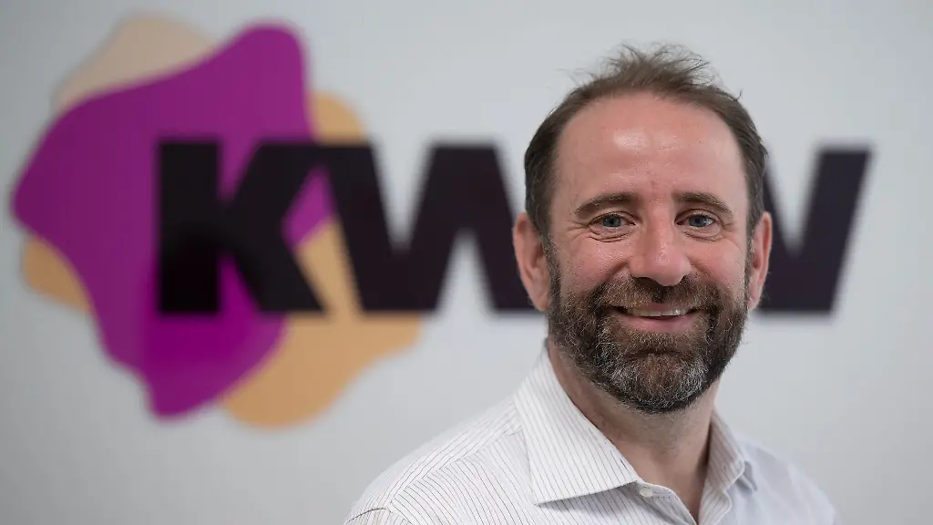 Robert-Brueckmann-ist-Leiter-des-Kompetenzzentrums-Kommunale-Waermewende-KWW-in-Halle