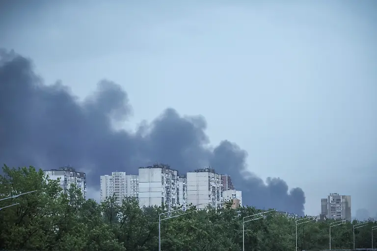 2026-06-15T033243Z_1873496553_RC21ULAKNYI2_RTRMADP_3_UKRAINE-CRISIS-ATTACK-KYIV