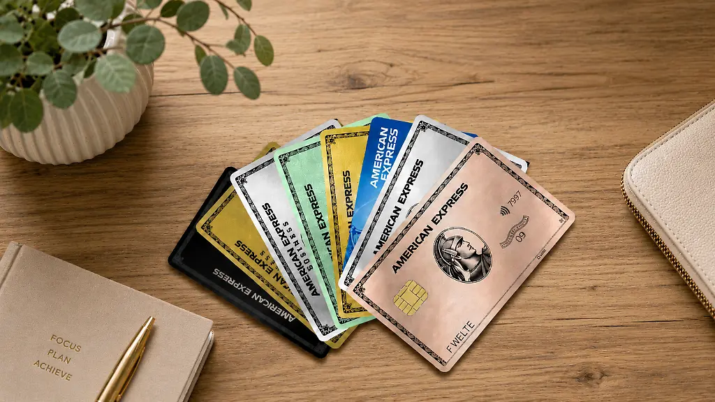 Bei-American-Express-steht-jede-Kreditkartenfarbe-fuer-andere-Leistungen-Boni-und-Kosten