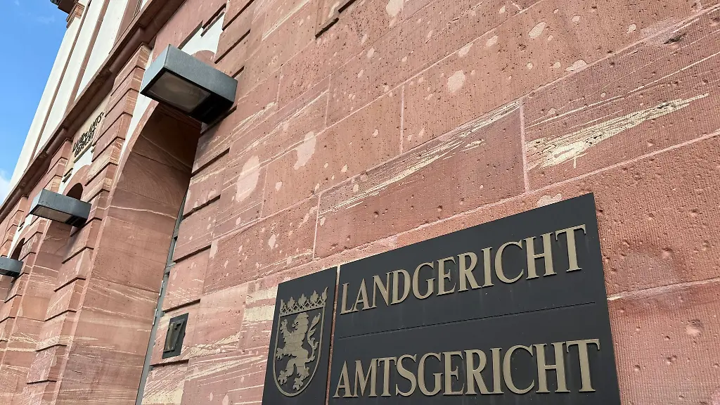 Nach-einem-Mammutprozess-hat-das-Landgericht-Hanau-nun-sein-Urteil-verkuendet