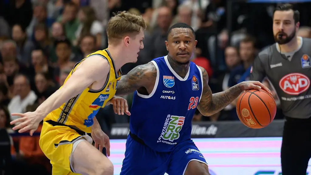 Johannes-Patrick-l-verlaesst-die-Ludwigsburger-Basketballer