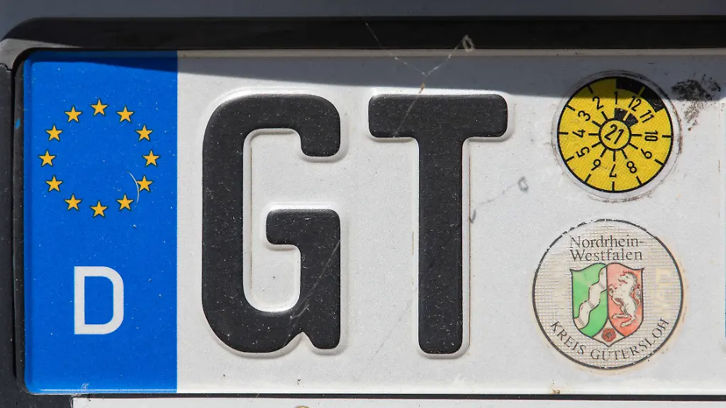 3cbba1ae975950ef1e17cd0f821f0f04