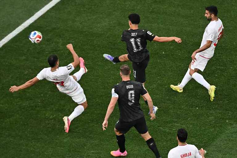 SOCCER-IRAN-NEW-ZEALAND-WORLD-CUP-Eli-Just-of-New-Zealand-shoots-and-scores-a-goal-during-the-Group-G-match-between-Iran-and-New-Zealand-as-part-of-the-FIFA-2026-World-Cup-at-SoFi-Stadium-in-Inglewood-California-USA-Thursday-June-11-2026